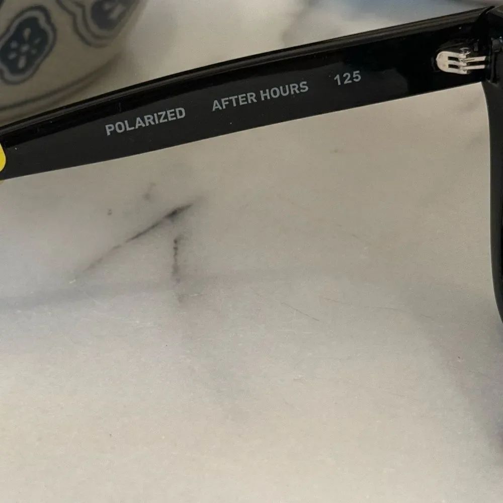 ⭐️ QUAY After Hours Square Sunglasses POLARIZED - Picture 5 of 7
